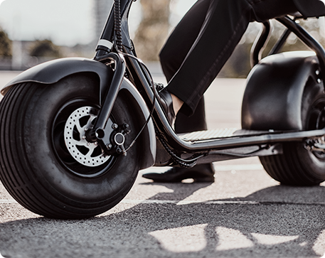Motorräder und Elektrofahrzeuge